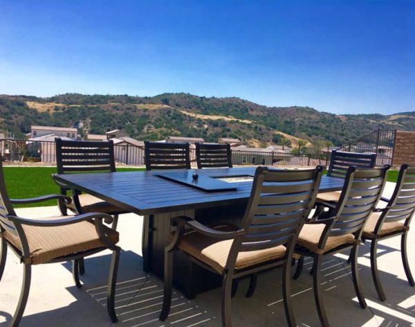 Nixon 9pc Fire Dinning Table
