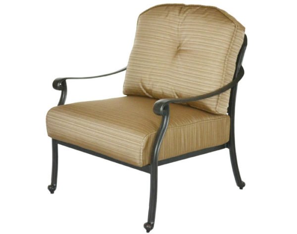 Sea Side Club Chair With Cushions