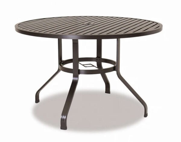 Outdoor Round Dining Table