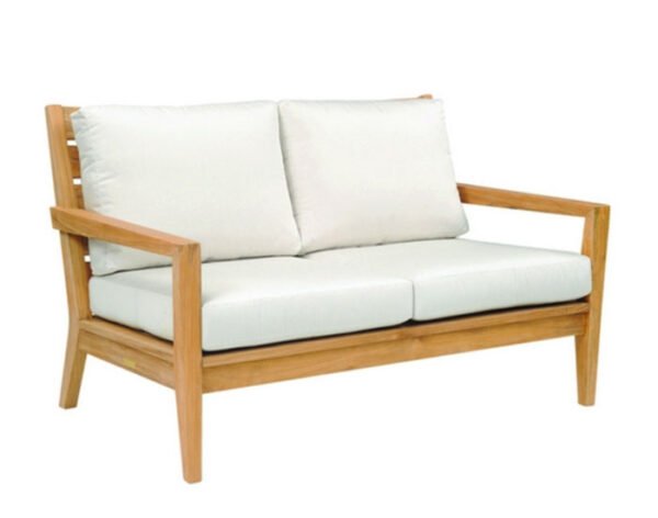 outdoor settee